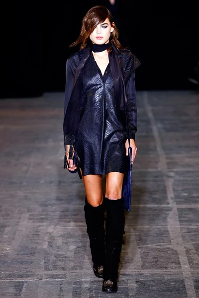 Look 9